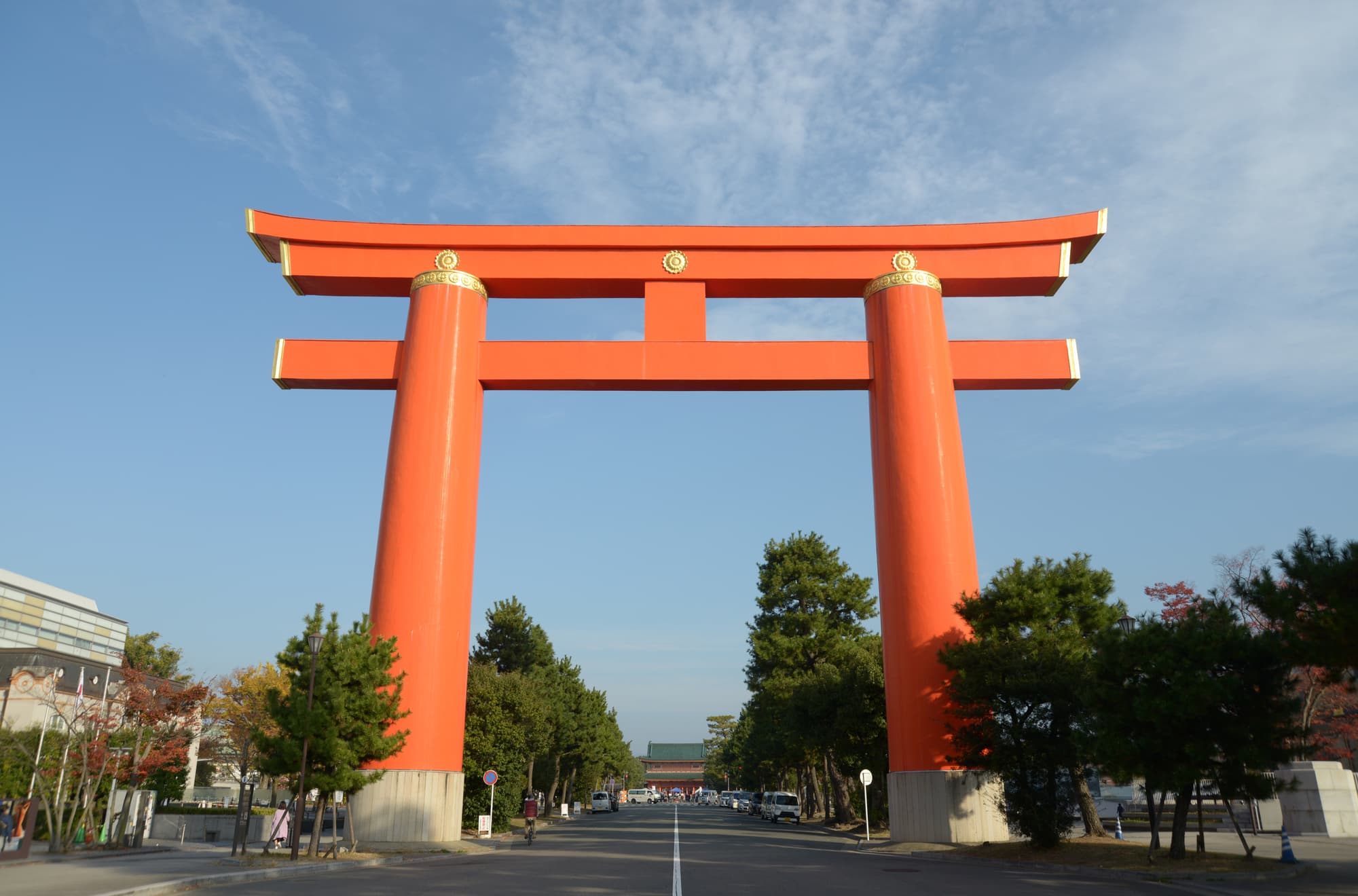 平安神宮完整旅遊指南！交通、美食、四季活動全攻略