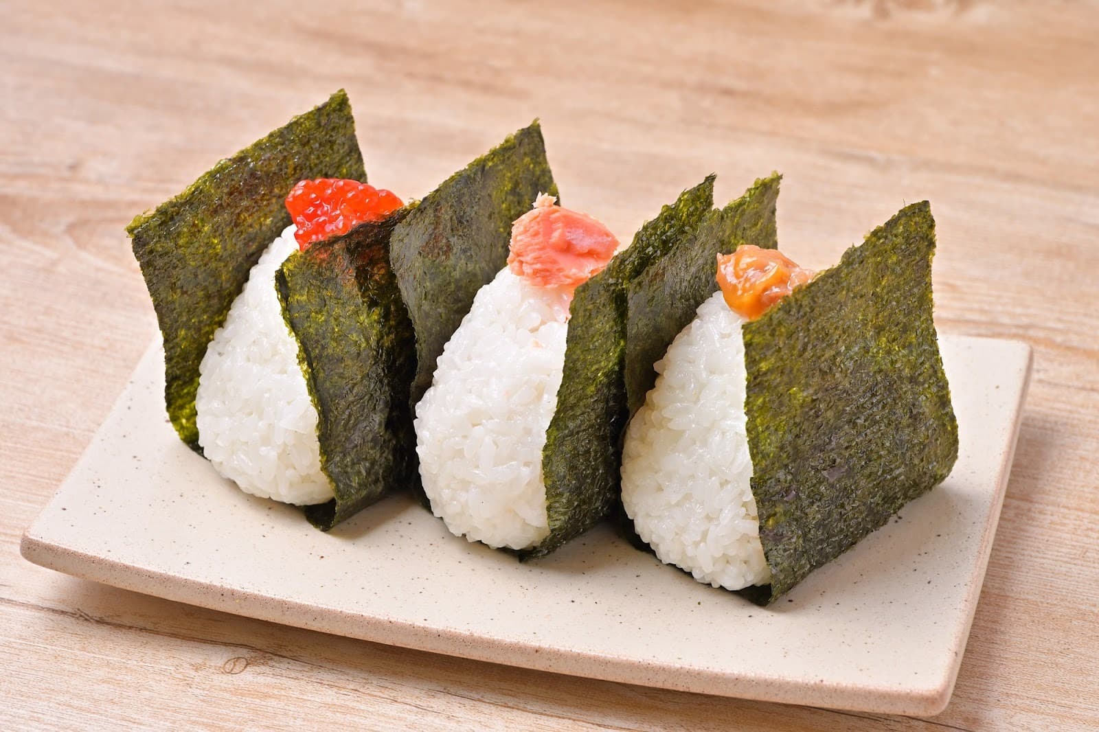 일본 오니기리의 진화는 멈추지 않는다! 여행 중 간편하게 즐기는 미식과 만드는 법